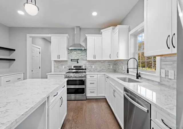Photo 3 of Single family home for sale at 59 Paddock Dr, Pine Bush, NY 12566 | MLS# 1028447 | Listing updated on 2026-08-17