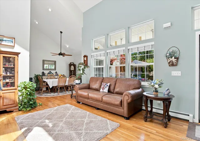 Photo 4 of Single family home for sale at 85 Maple Rd, Brookhaven, NY 11778 | MLS# 1028520 | Listing updated on 2026-10-06