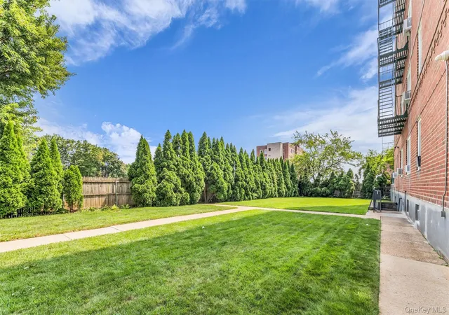 Photo 3 of Condo for sale at 36 Cathedral Ave #2D, Hempstead, NY 11550 | MLS# 1028525 | Listing updated on 2026-08-30