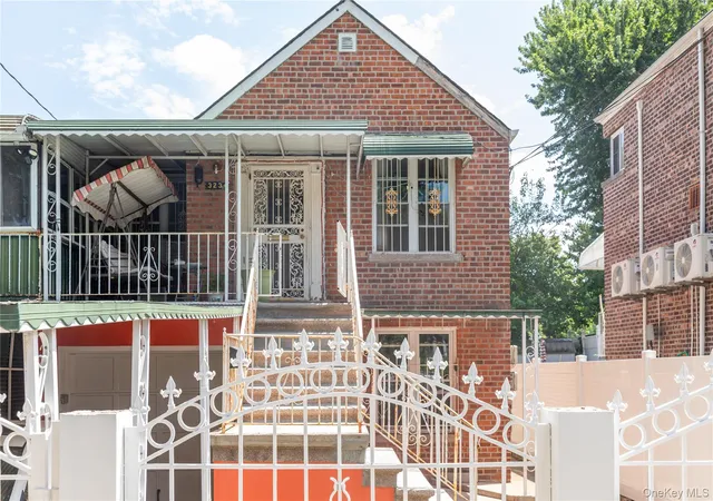 Photo 1 of Sale Pending at 3234 Colden Ave, Bronx, NY 10469 | MLS# 1028537 | Listing updated on 2026-08-15