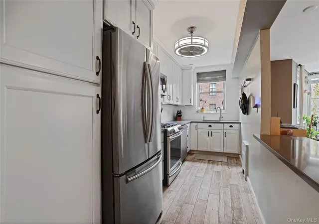 Photo 4 of Sale Pending at 12 Westchester Ave #5A, White Plains, NY 10601 | MLS# 1028557 | Listing updated on 2026-09-03