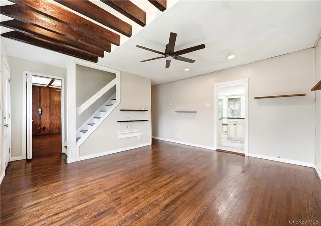 Photo 4 of Sale Pending at 11 Mell Dr, Babylon, NY 11703 | MLS# 1028559 | Listing updated on 2026-09-29