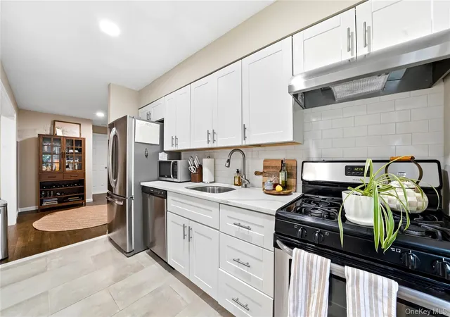 1st image of 130 Church St #3A, Smithtown, NY 11754 | MLS# 1028560