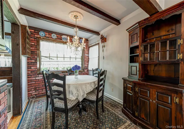 Photo 4 of Sale Pending at 9 Croyden Ln, Oyster Bay, NY 11801 | MLS# 1028562 | Listing updated on 2026-08-27