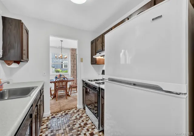 Photo 4 of Sale Pending at 301 Cmns Way #C 1ST FLOOR, Fishkill, NY 12524 | MLS# 1028563 | Listing updated on 2026-08-15