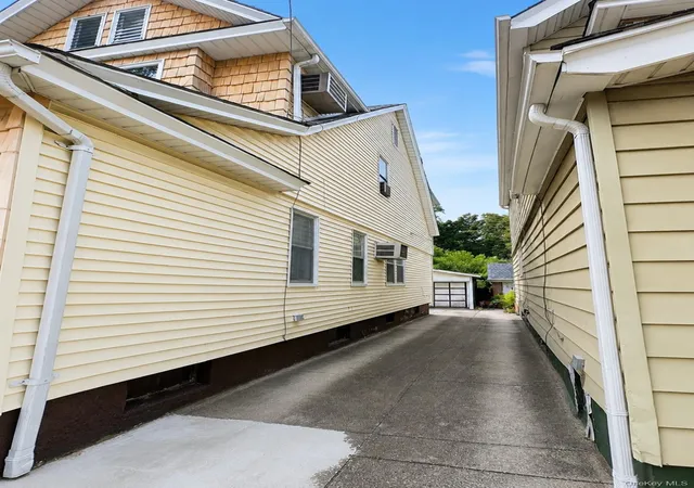 Photo 3 of Single family home for sale at 87 09 69th Avenue, New York, NY 11375 | MLS# 1028582 | Listing updated on 2026-09-17