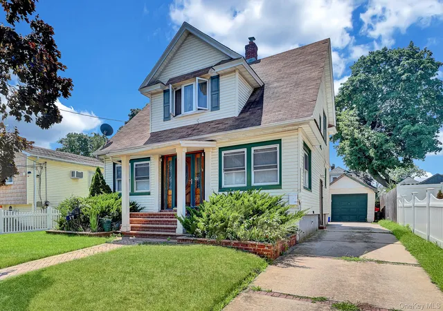 Photo 2 of Sale Pending at 17 Shonnard Ave, Hempstead, NY 11520 | MLS# 1028591 | Listing updated on 2026-08-13