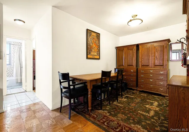 Listing Photo 4 - Condo for sale in building located at 70-25 Yellowstone Blvd Yellowstone Blvd, New York, NY 11375 - Unit #4D