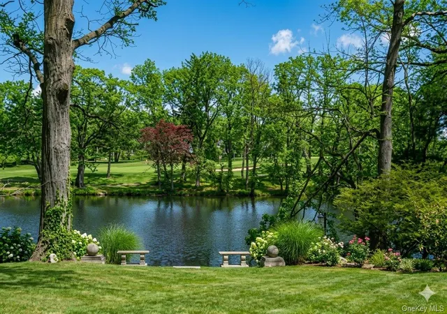Photo 3 of Mansion for sale at 25 Lake Rd, North Hempstead, NY 11020 | MLS# 1028608 | Listing updated on 2026-08-22