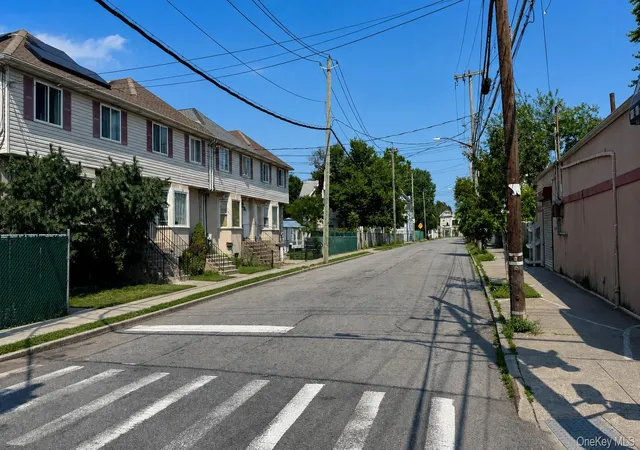2nd image of 71 Arlington Pl, Staten Island, NY 10303 | MLS# 1028633