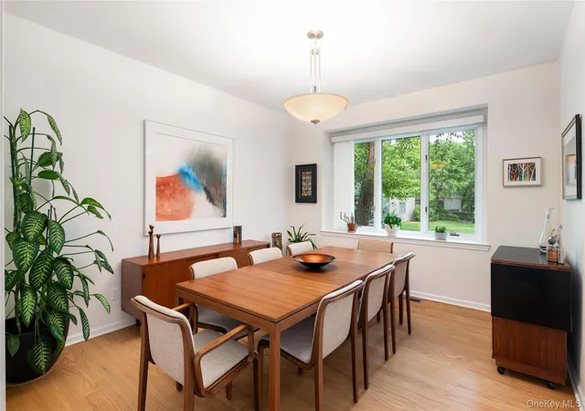 Photo 3 of Sale Pending at 142 Woodbrook Rd, White Plains, NY 10605 | MLS# 1028647 | Listing updated on 2026-08-11