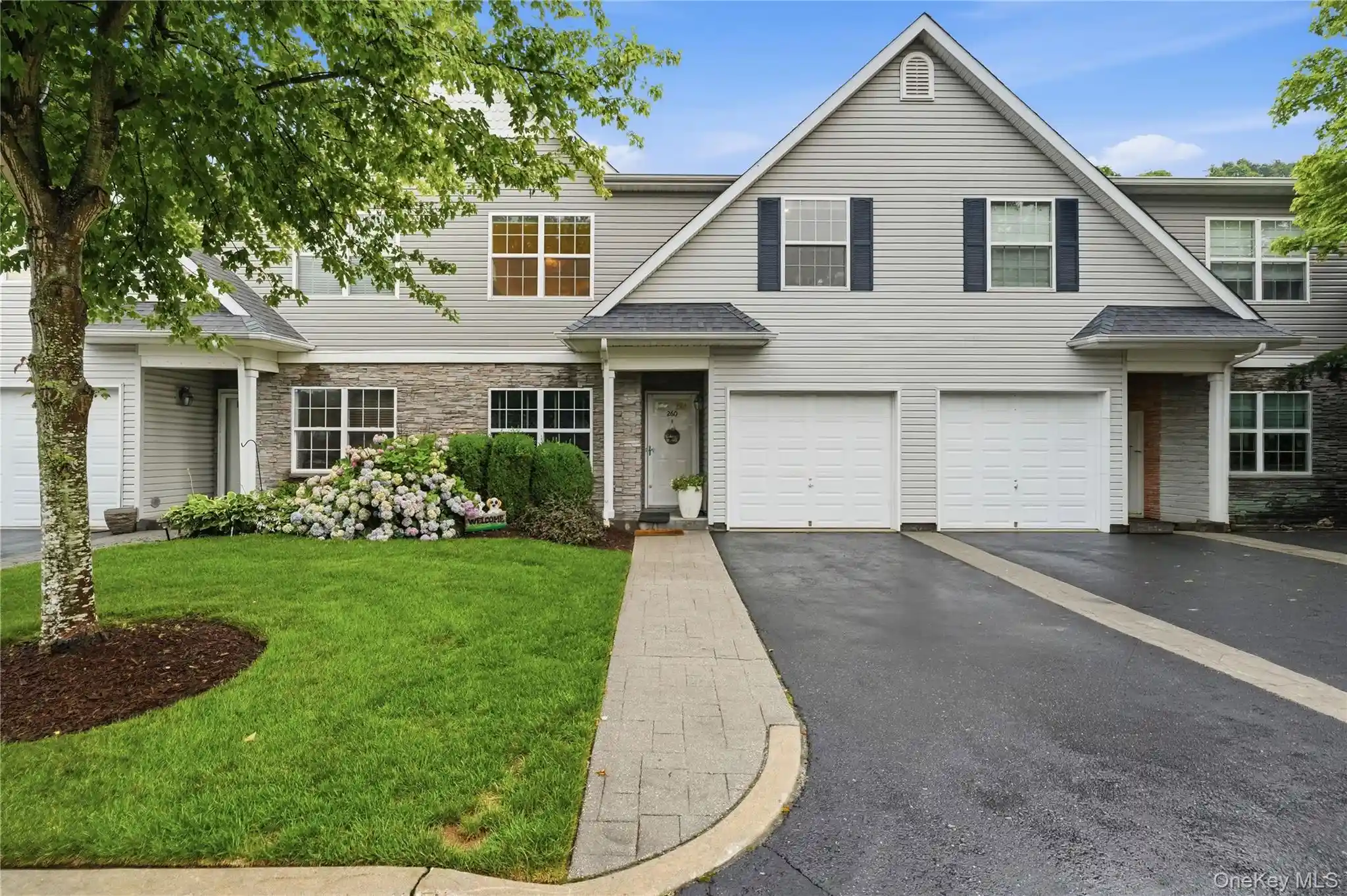 Listing Photo 1 - Condo for sale in 260 Medea Wy located at 260 Medea Wy, Islip, NY 11722 - Unit 260 Medea Way