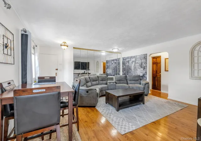 Photo 3 of Sale Pending at 163-02 Willets Point Blvd #4-221, New York, NY 11357 | MLS# 1028658 | Listing updated on 2026-09-18