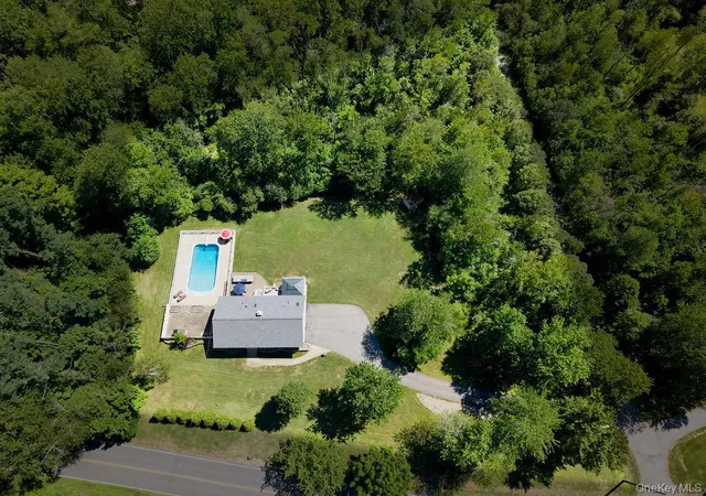 Photo 3 of Sale Pending at 3 Justbrand Ln, La Grange, NY 12603 | MLS# 1028685 | Listing updated on 2026-09-15