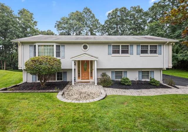 Photo 3 of Single family home for sale at 5 Newport Ct, Ramapo, NY 10901 | MLS# 1028686 | Listing updated on 2026-09-08