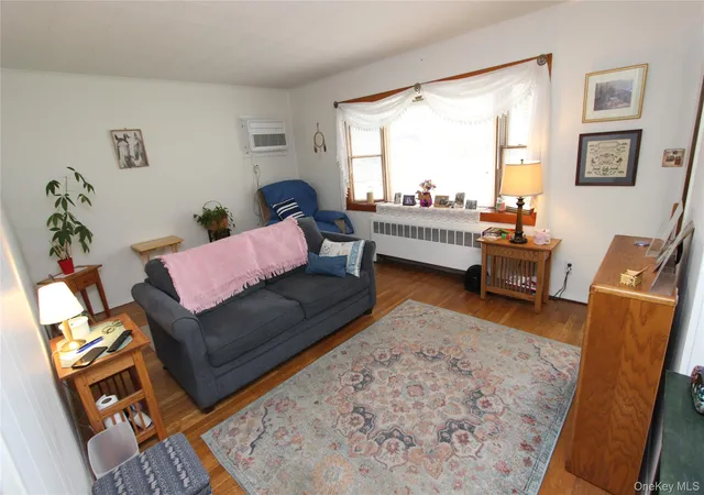 Photo 3 of Single family home for sale at 42 5th Avenue S, Huntington, NY 11746 | MLS# 1028695 | Listing updated on 2026-07-30