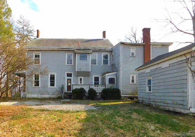 3rd image of 853 Salt Point Turnpike, Poughkeepsie (town), NY 12601 | MLS# 1028698
