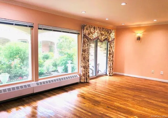 Listing Photo 5 - Condo for sale in building located at 12-31 Robin Ln, New York, NY 11360 - Unit #Triplex, 1st Floor