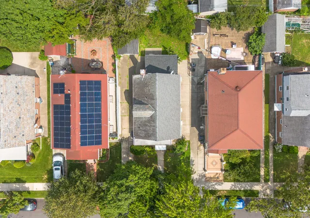 Photo 1 of Single family home for sale at 76-53 172nd Street, New York, NY 11366 | MLS# 1028713 | Listing updated on 2026-08-19