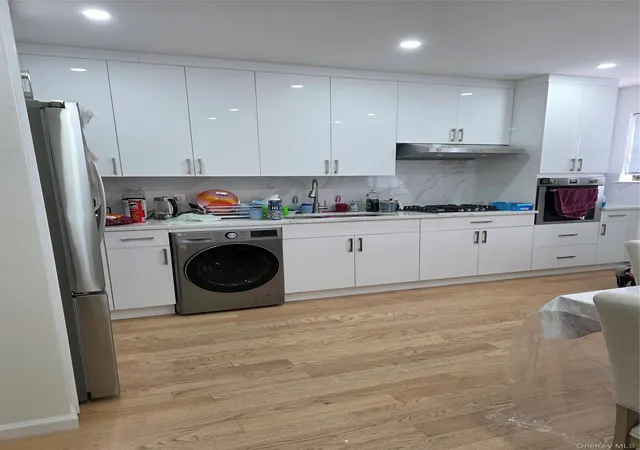 Condo for sale at 71-37 Vleigh Pl #40B, New York, NY 11367 | MLS# 1028714
