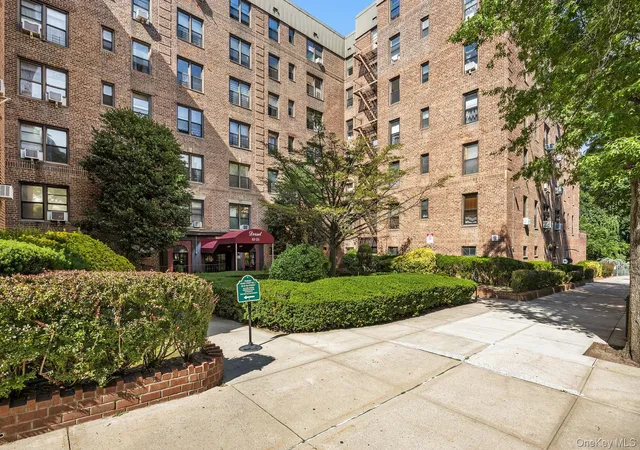 Photo 1 of Sale Pending at 83 25 98 Street #4L, New York, NY 11421 | MLS# 1028731 | Listing updated on 2026-08-20