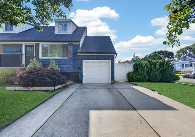 Photo 25 of Single family home for sale at 2136 Spruce St, Hempstead, NY 11510 | MLS# 1028736 | Listing updated on 2026-08-30