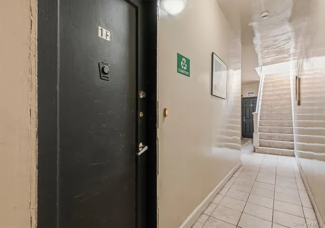 Listing Photo 4 - Condo for sale in building located at 1149 Croes Ave, New York, NY 10472