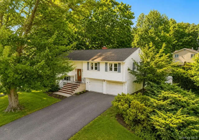 Photo 2 of Single family home for sale at 132 Hilltop Rd, Monroe, NY 10950 | MLS# 1028745 | Listing updated on 2026-09-03