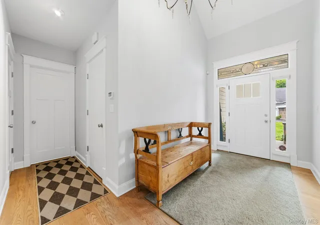 Photo 3 of Condo for sale at 44 Spring Meadow Ct, Somers, NY 10589 | MLS# 1028784 | Listing updated on 2026-09-19