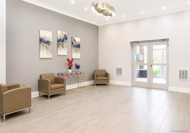Listing Photo 5 - Condo for sale in building located at 270 N Broadway, Yonkers, NY 10701 - Unit #4A