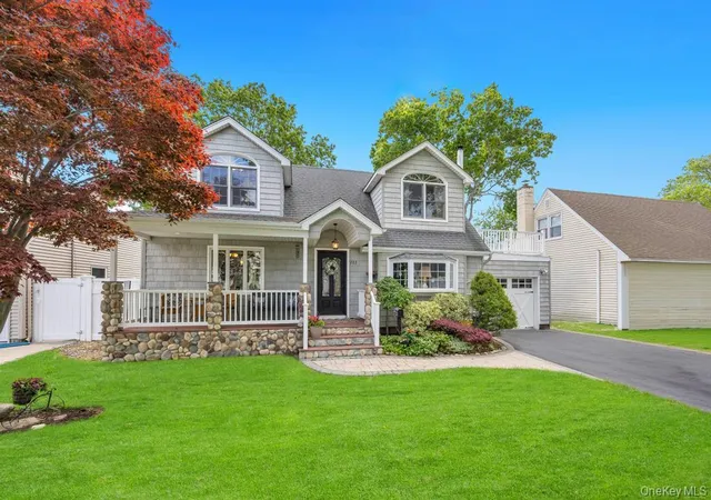 Photo 2 of Sale Pending at 263 Charles Ave, Oyster Bay, NY 11762 | MLS# 1028813 | Listing updated on 2026-08-04