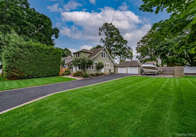 2nd image of 116 Railroad Ave, Smithtown, NY 11780 | MLS# 1028816