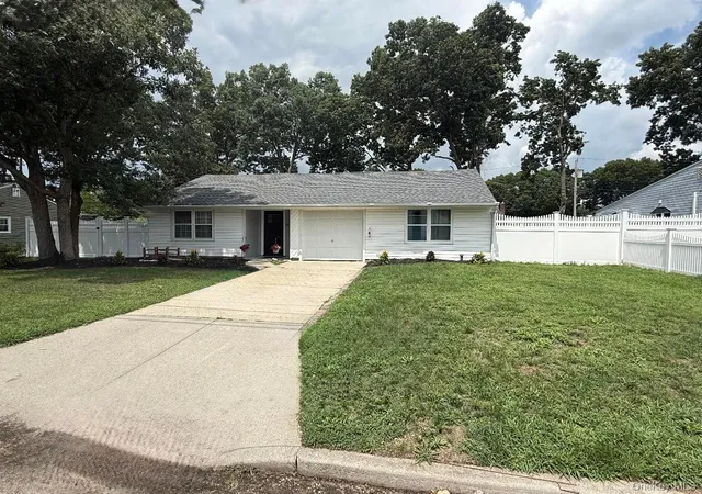Photo 1 of Single family home for sale at 65 Biscayne Dr, Brookhaven, NY 11784 | MLS# 1028828 | Listing updated on 2026-10-02