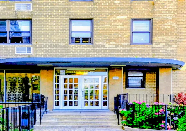Photo 2 of Condo for sale at 1966 Newbold Ave #1202, New York, NY 10472 | MLS# 1028830 | Listing updated on 2026-07-28