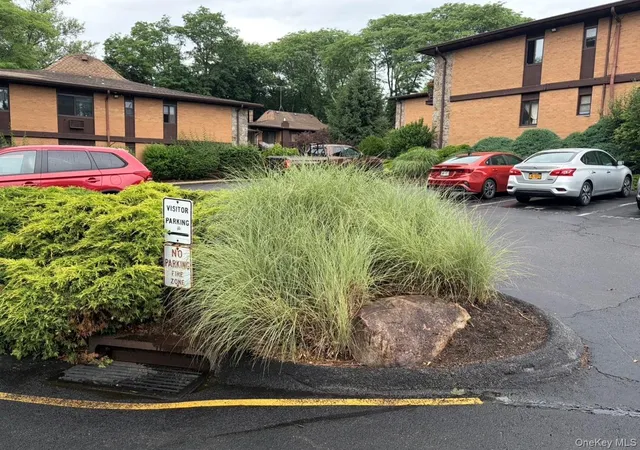 10th image of 3 W Lawrence Park Dr #1, Orangetown, NY 10968 | MLS# 1028885