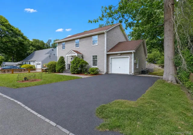 Photo 3 of Sale Pending at 105 Huntley Dr, Greenburgh, NY 10502 | MLS# 1028889 | Listing updated on 2026-08-04