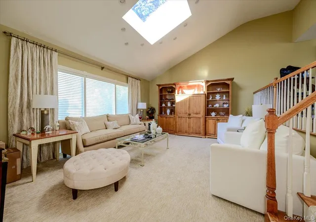 Photo 3 of Sale Pending at 6 Geoffrey Ln, Hempstead, NY 11557 | MLS# 1028895 | Listing updated on 2026-09-02