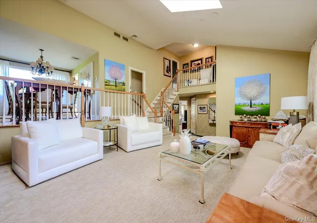 Photo 3 of Sale Pending at 6 Geoffrey Ln, Hempstead, NY 11557 | MLS# 1028895 | Listing updated on 2026-09-02