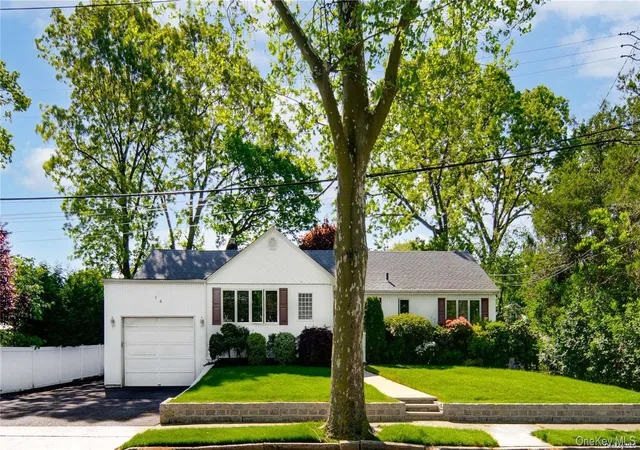Photo 2 of Sale Pending at 14 Beech Ct, Malverne, NY 11565 | MLS# 1028896 | Listing updated on 2026-08-26