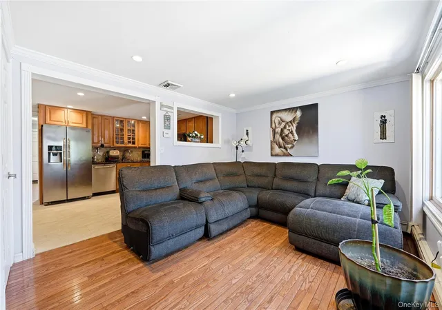 Photo 2 of Single family home for sale at 50 E Pine St, Long Beach, NY 11561 | MLS# 1028905 | Listing updated on 2026-09-05