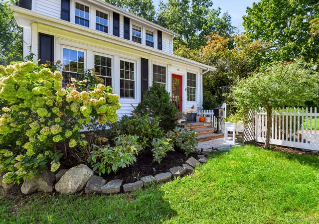 Photo 3 of Single family home for sale at 36 Highview Ave, Orangetown, NY 10962 | MLS# 1028907 | Listing updated on 2026-10-07