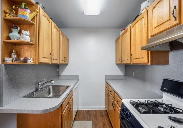 Photo 3 of Sale Pending at 211-65 23rd Avenue #5E, New York, NY 11360 | MLS# 1028914 | Listing updated on 2026-09-23