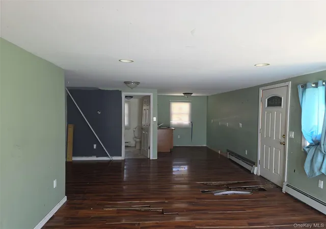 Photo 4 of Single family home for sale at 39 Kent Rd, Island Park, NY 11558 | MLS# 1028915 | Listing updated on 2026-08-26