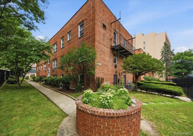 Photo 3 of Condo for sale at 6291 Broadway #A6, New York, NY 10471 | MLS# 1028916 | Listing updated on 2026-08-26