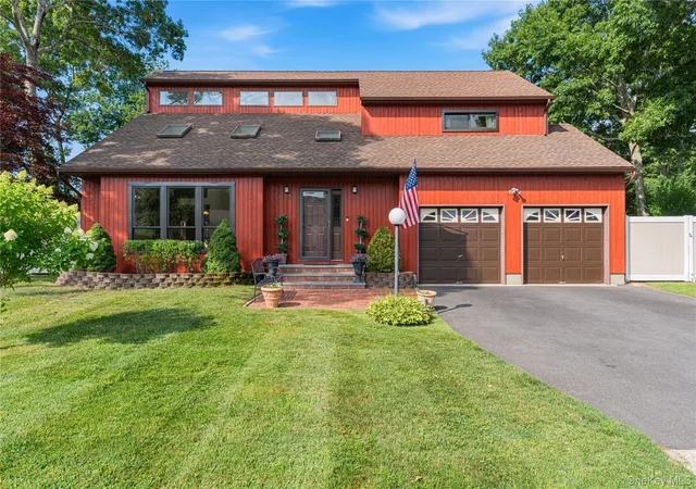 Photo 1 of Sale Pending at 20 Debragga Ave, Brookhaven, NY 11940 | MLS# 1028919 | Listing updated on 2026-10-08