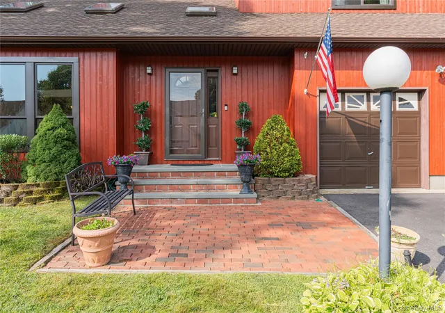 Photo 2 of Sale Pending at 20 Debragga Ave, Brookhaven, NY 11940 | MLS# 1028919 | Listing updated on 2026-10-08