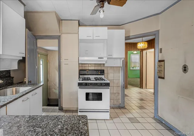 Photo 3 of Sale Pending at 125 Sterling Rd, Elmont, NY 11003 | MLS# 1028922 | Listing updated on 2026-08-12