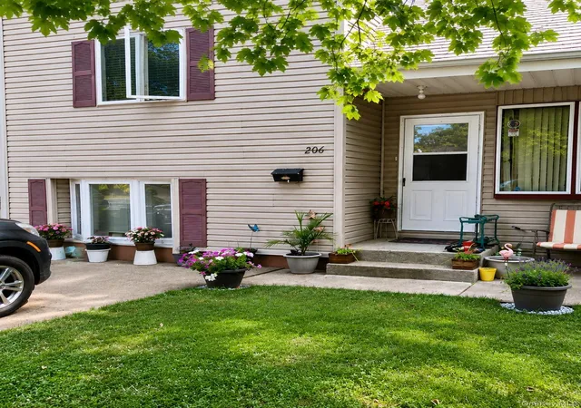 1st image of 206 Bay Shore Rd, North Babylon, NY 11703 | MLS# 1028927