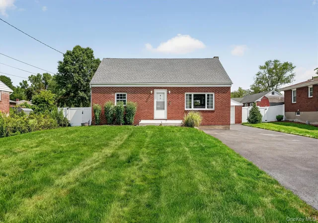 Photo 1 of Sale Pending at 6 Broad St, New Windsor, NY 12553 | MLS# 1028937 | Listing updated on 2026-10-02