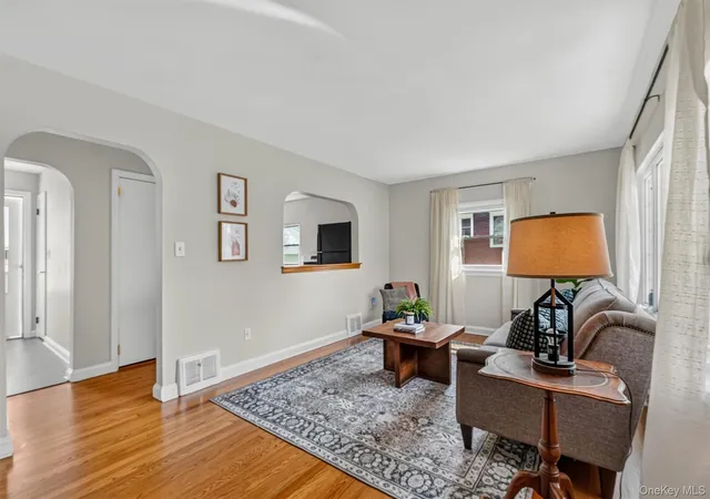 Photo 3 of Sale Pending at 6 Broad St, New Windsor, NY 12553 | MLS# 1028937 | Listing updated on 2026-10-02